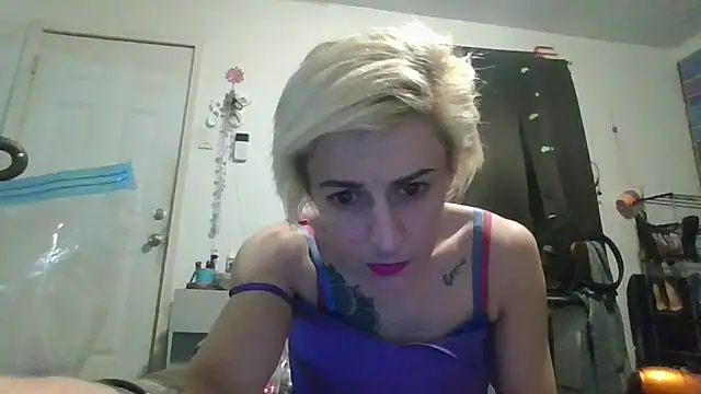 Snapshot of watermellonpussy chatting on May 20, 2026, 9:37 am watermellonpussy online show from May 20, 2026, 9:37 am