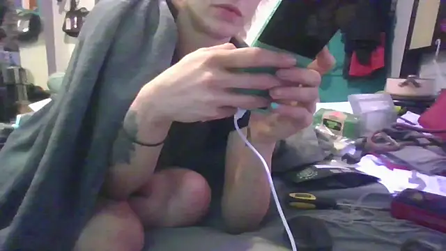 Snapshot of watermellonpussy chatting on June 17, 2026, 5:25 pm watermellonpussy online show from June 17, 2026, 5:25 pm
