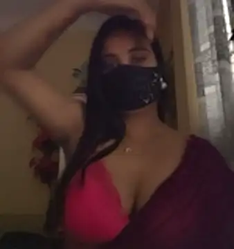 Snapshot of SimaRoy- chatting on November 5, 2025, 1:16 am SimaRoy- online show from November 5, 2025, 1:16 am