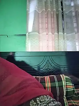 Snapshot of SimaRoy- chatting on June 18, 2026, 1:17 am SimaRoy- online show from June 18, 2026, 1:17 am