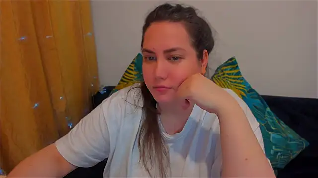  madalexa  online show from December 10, 2024, 6:28 pm