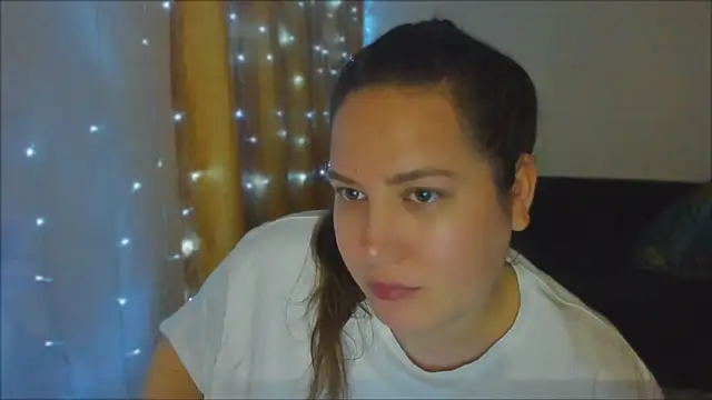  madalexa  online show from October 5, 2025, 7:23 pm