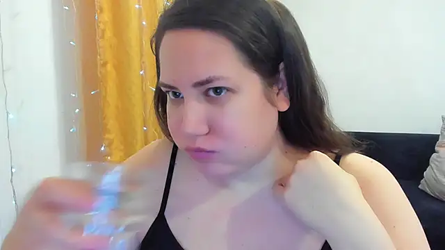  madalexa  online show from March 20, 2026, 8:35 pm