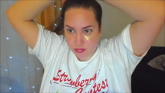  madalexa  online show from April 2, 2026, 8:39 pm