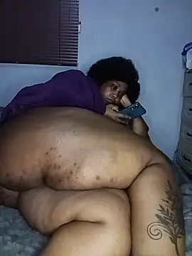 Snapshot of sotho_ssbbw chatting on July 22, 2026, 1:19 am sotho ssbbw online show from July 22, 2026, 1:19 am