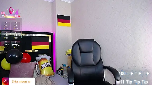 Moon Water   online show from September 25, 2025, 11:36 am