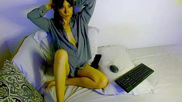 samanta r  online show from June 5, 2026, 5:18 pm