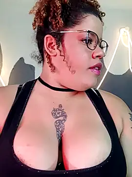 Snapshot of Dirty_sara17 chatting on February 13, 2025, 5:16 am Dirty sara17 online show from February 13, 2025, 5:16 am