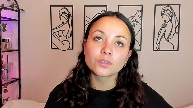 Snapshot of Megan_Rodrigo chatting on September 24, 2025, 5:49 pm Megan Rodrigo online show from September 24, 2025, 5:49 pm