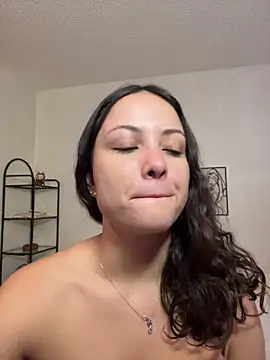 Megan Rodrigo online show from January 13, 2026, 1:38 pm