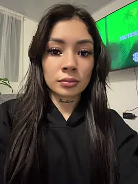 Roxanne 08 online show from July 14, 2026, 2:16 am