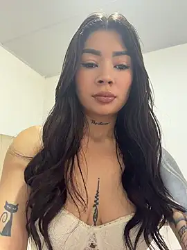 Roxanne 08 online show from July 27, 2026, 4:36 pm