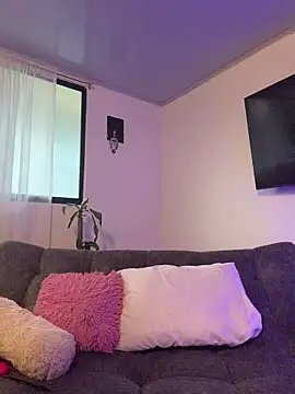 Roxanne 08 online show from July 29, 2026, 11:03 pm