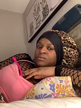 Snapshot of ninaperry777 chatting on January 2, 2025, 12:57 pm ninaperry777 online show from January 2, 2025, 12:57 pm