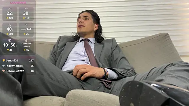 Snapshot of Tom_blunt96 chatting on February 6, 2025, 3:20 pm Tom blunt96 online show from February 6, 2025, 3:20 pm