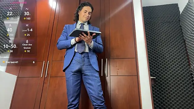 Snapshot of Tom_blunt96 chatting on February 12, 2025, 11:41 pm Tom blunt96 online show from February 12, 2025, 11:41 pm