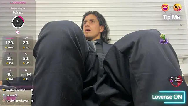 Snapshot of Tom_blunt96 chatting on February 15, 2025, 2:47 am Tom blunt96 online show from February 15, 2025, 2:47 am