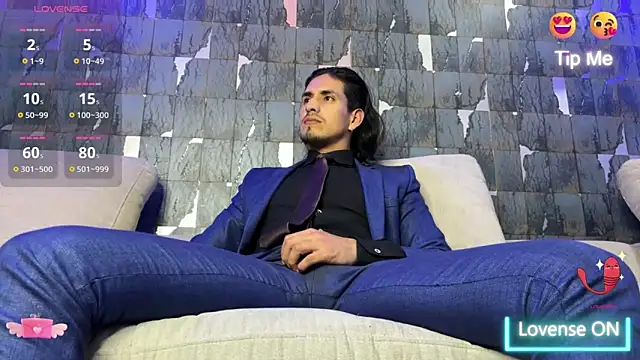 Snapshot of Tom_blunt96 chatting on February 28, 2025, 5:26 am Tom blunt96 online show from February 28, 2025, 5:26 am