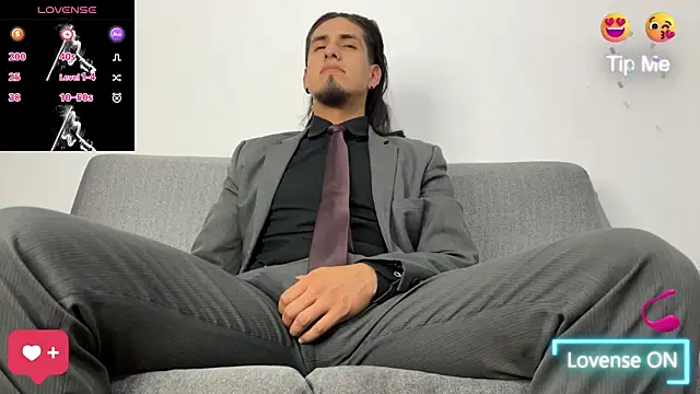 Snapshot of Tom_blunt96 chatting on September 11, 2025, 7:08 am Tom blunt96 online show from September 11, 2025, 7:08 am