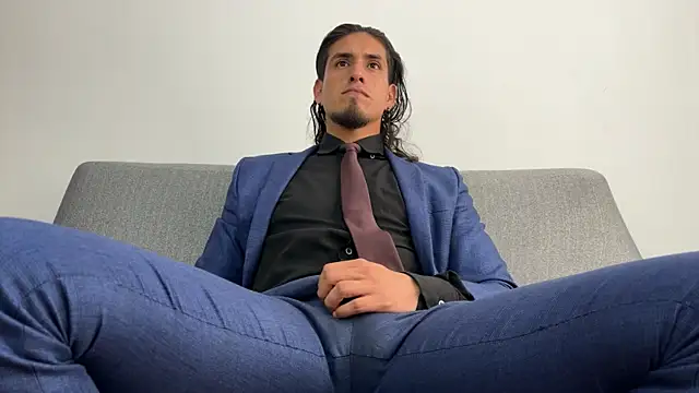 Snapshot of Tom_blunt96 chatting on September 24, 2025, 6:00 pm Tom blunt96 online show from September 24, 2025, 6:00 pm