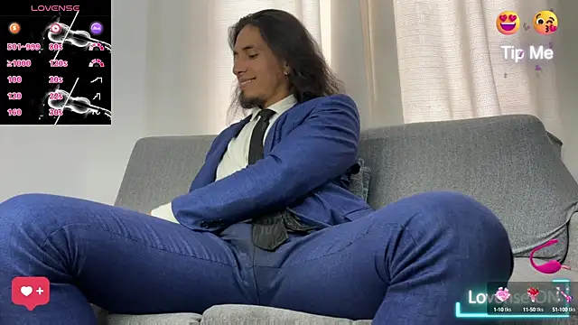 Snapshot of Tom_blunt96 chatting on November 6, 2025, 7:37 pm Tom blunt96 online show from November 6, 2025, 7:37 pm