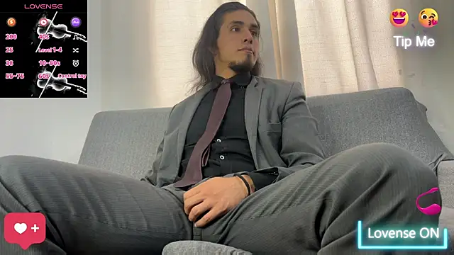 Snapshot of Tom_blunt96 chatting on November 20, 2025, 2:50 pm Tom blunt96 online show from November 20, 2025, 2:50 pm