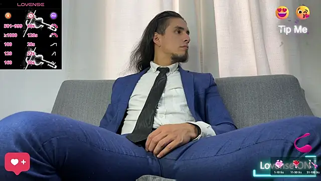 Snapshot of Tom_blunt96 chatting on November 22, 2025, 4:39 pm Tom blunt96 online show from November 22, 2025, 4:39 pm