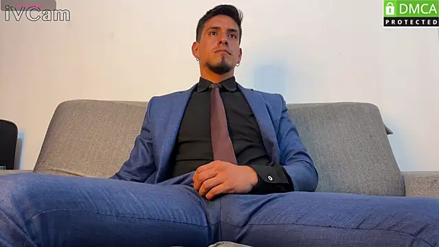 Tom blunt96 online show from May 27, 2026, 2:25 pm