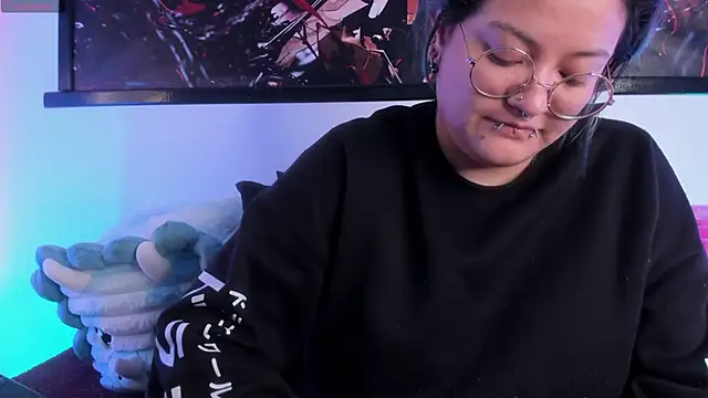 Snapshot of lucky-leah chatting on June 9, 2026, 5:30 am lucky-leah online show from June 9, 2026, 5:30 am