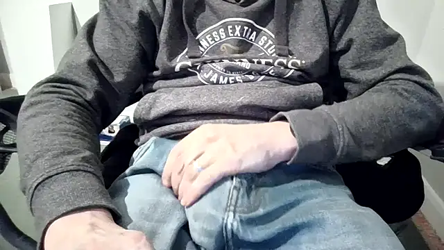 Snapshot of hornyguyuk1973 chatting on March 4, 2026, 11:00 pm hornyguyuk1973 online show from March 4, 2026, 11:00 pm