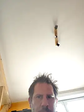 nicobrest16 online show from December 17, 2025, 2:34 pm