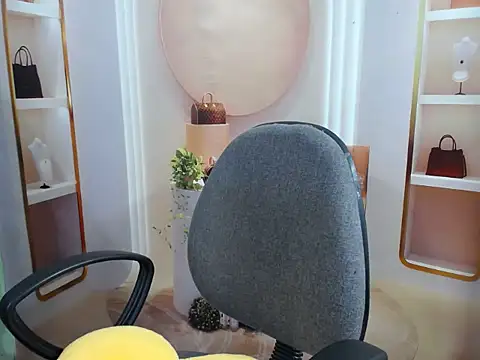 Love bug15 online show from March 2, 2026, 4:36 am