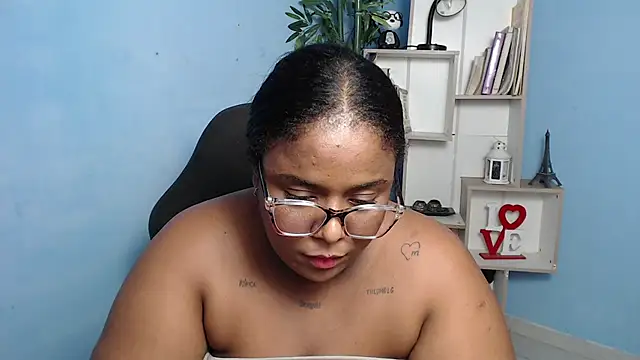 Snapshot of bbw_charlote chatting on January 24, 2025, 6:04 pm bbw charlote online show from January 24, 2025, 6:04 pm