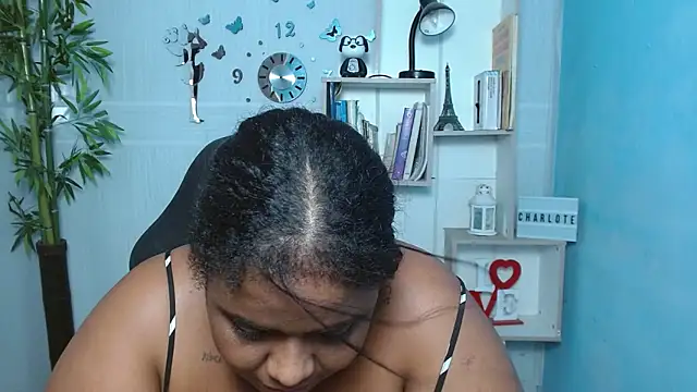 Snapshot of bbw_charlote chatting on February 26, 2025, 6:32 pm bbw charlote online show from February 26, 2025, 6:32 pm