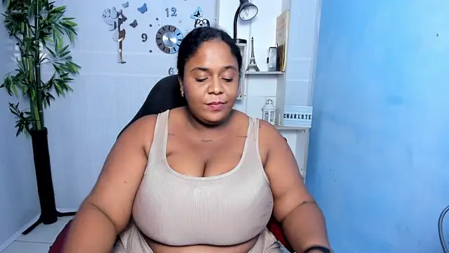 Snapshot of bbw_charlote chatting on March 20, 2025, 6:20 pm bbw charlote online show from March 20, 2025, 6:20 pm