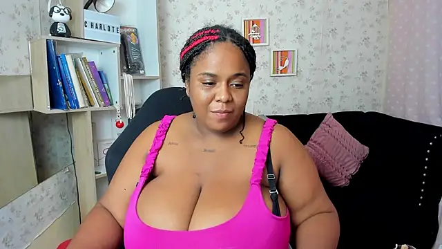 Snapshot of bbw_charlote chatting on September 11, 2025, 12:16 pm bbw charlote online show from September 11, 2025, 12:16 pm
