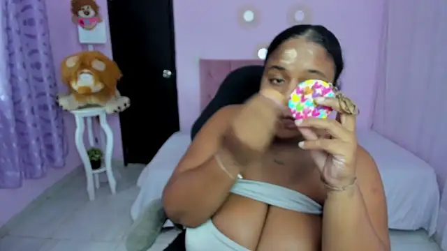 bbw charlote online show from March 19, 2026, 12:20 pm