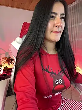 Snapshot of Violetta_kim1 chatting on December 18, 2024, 4:09 am Violetta kim1 online show from December 18, 2024, 4:09 am