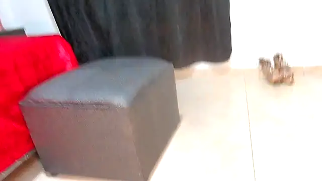 Mila cams1  online show from September 12, 2025, 2:44 am