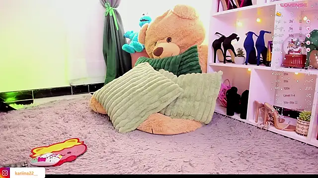 Snapshot of kariina__22 chatting on February 16, 2025, 5:59 pm kariina 22 online show from February 16, 2025, 5:59 pm