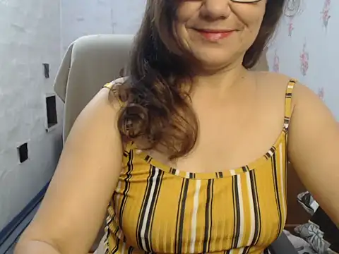 Snapshot of KittyyLaBeauty chatting on November 26, 2025, 6:14 am KittyyLaBeauty online show from November 26, 2025, 6:14 am