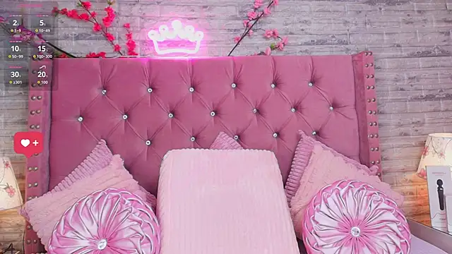 Snapshot of AuroraSim chatting on October 18, 2025, 1:34 pm AuroraSim online show from October 18, 2025, 1:34 pm