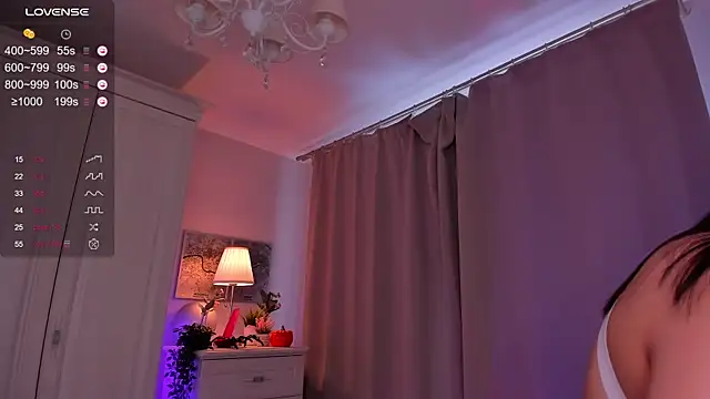 Snapshot of FreyaRaya chatting on December 6, 2024, 10:27 am FreyaRaya online show from December 6, 2024, 10:27 am