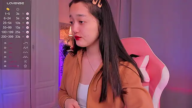 Snapshot of FreyaRaya chatting on December 6, 2024, 10:08 pm FreyaRaya online show from December 6, 2024, 10:08 pm