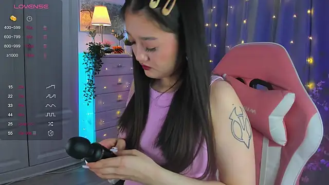 Snapshot of FreyaRaya chatting on March 21, 2025, 9:12 am FreyaRaya online show from March 21, 2025, 9:12 am