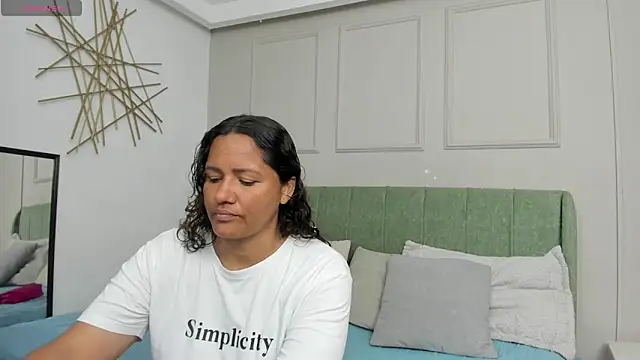 Snapshot of Sussanewolf chatting on November 10, 2025, 12:26 pm Sussanewolf online show from November 10, 2025, 12:26 pm