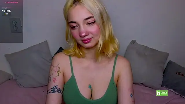 Snapshot of sandra_belll chatting on September 29, 2025, 3:39 pm sandra belll online show from September 29, 2025, 3:39 pm