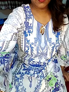 Snapshot of Dayna-36 chatting on October 7, 2025, 3:53 pm Dayna-36 online show from October 7, 2025, 3:53 pm