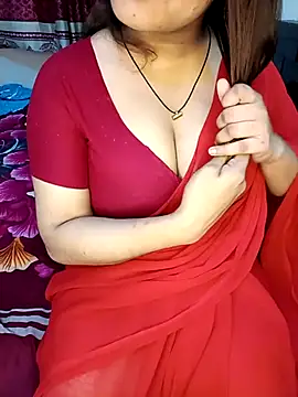 Snapshot of Dayna-36 chatting on November 6, 2025, 2:51 pm Dayna-36 online show from November 6, 2025, 2:51 pm