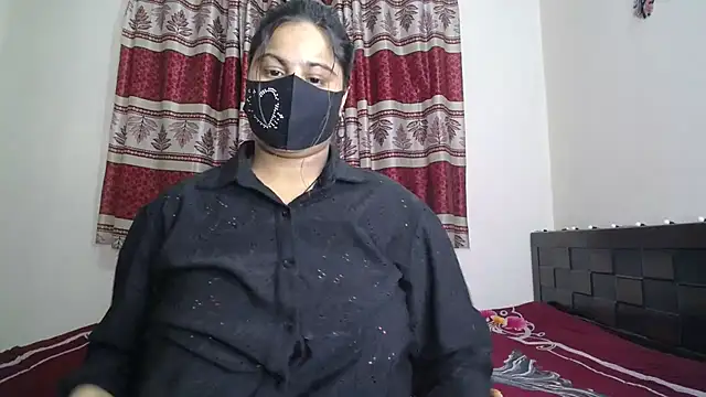 Snapshot of Dayna-36 chatting on November 29, 2025, 4:21 pm Dayna-36 online show from November 29, 2025, 4:21 pm